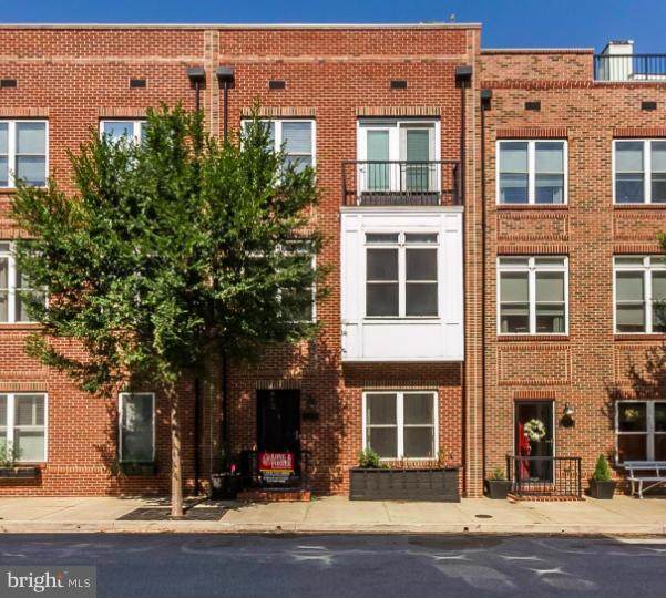 1403 Benjamin Street - Photo 1