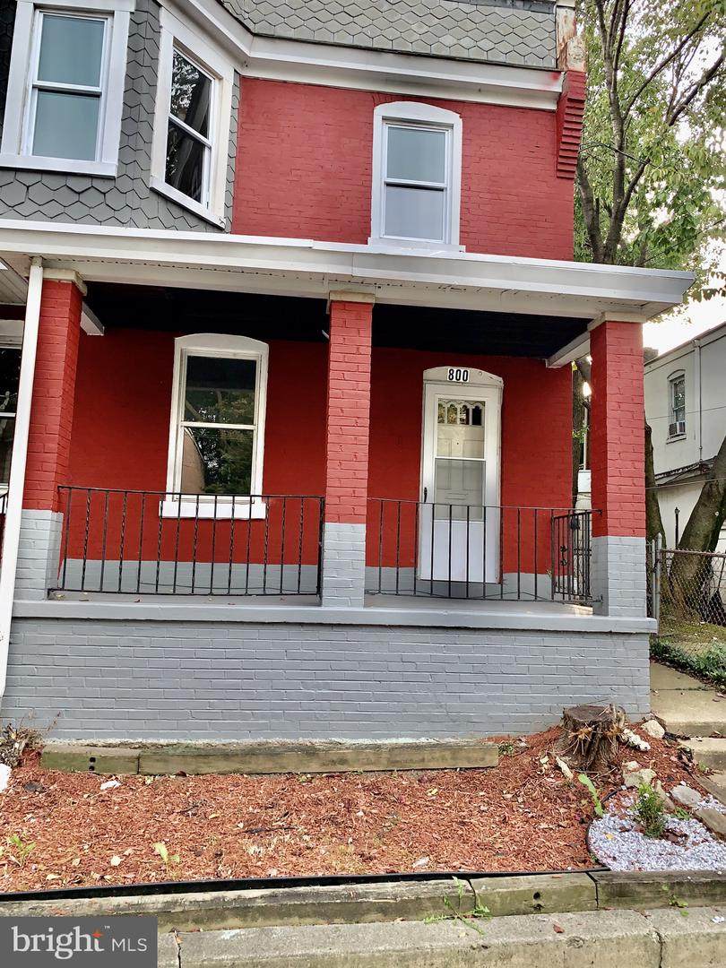 800 22ND Street - Photo 1