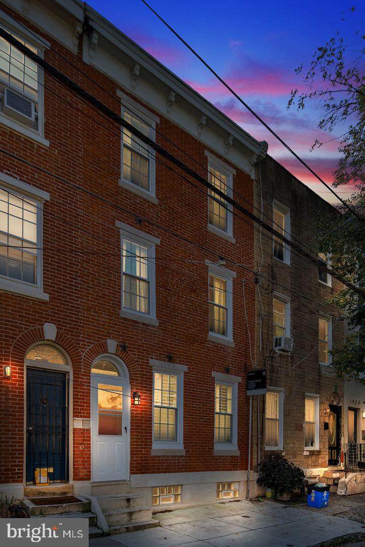 1916 Montrose Street - Photo 1