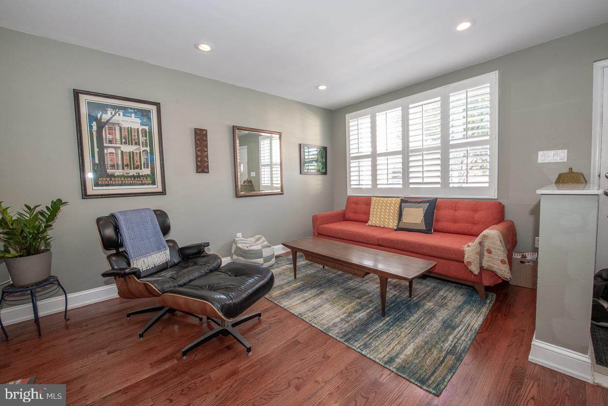 1112 Pierce Street - Photo 1