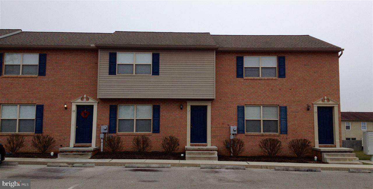 6 Lawrence Place - Photo 1