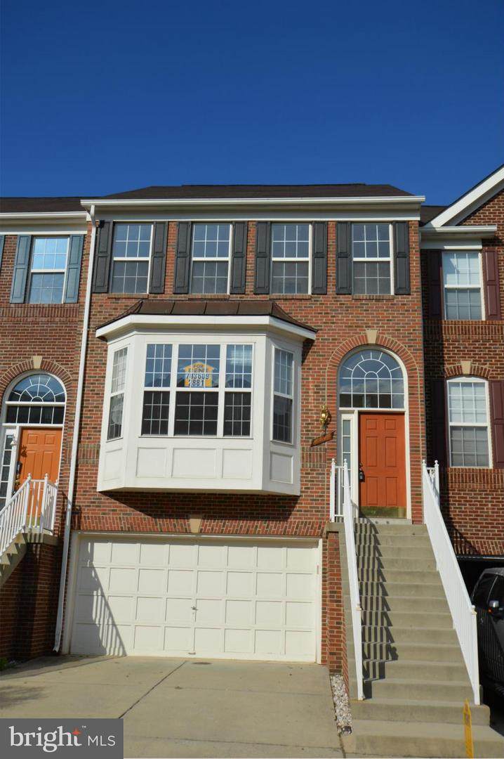 182 Spencer Terrace - Photo 1