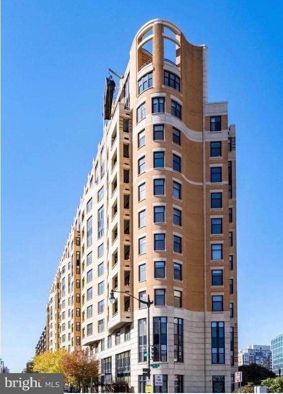 400 Massachusetts Avenue - Photo 1