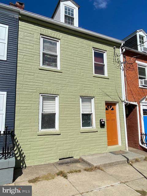 323 Walnut Street - Photo 1