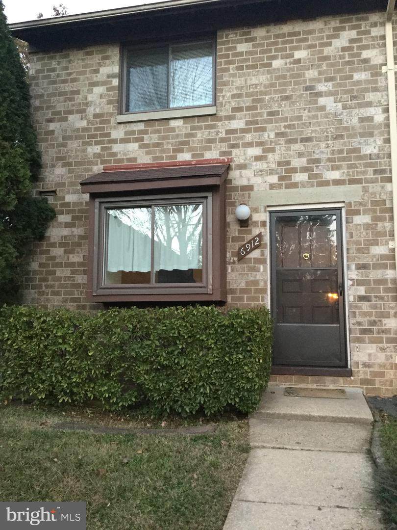 6912 Knighthood Lane - Photo 1