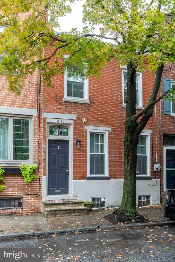 1811 Pemberton Street - Photo 1