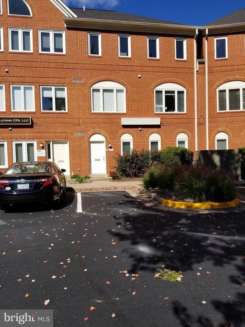 297 Herndon Parkway - Photo 1
