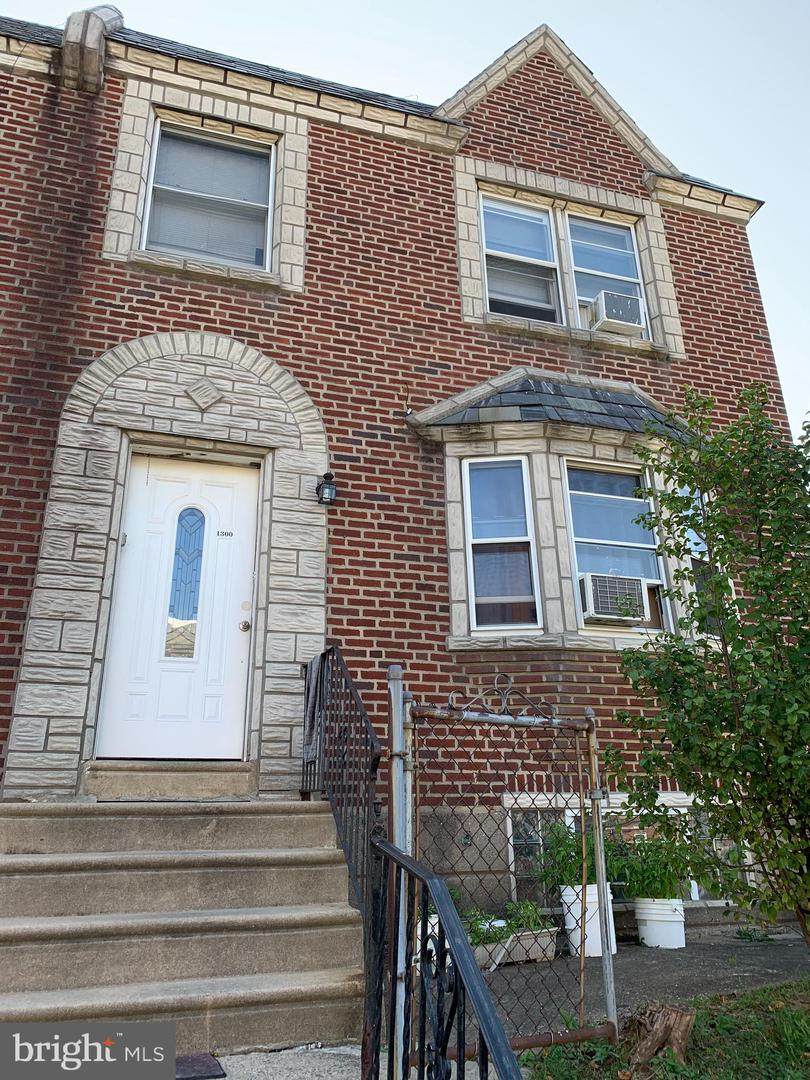 1300 Passmore Street - Photo 1