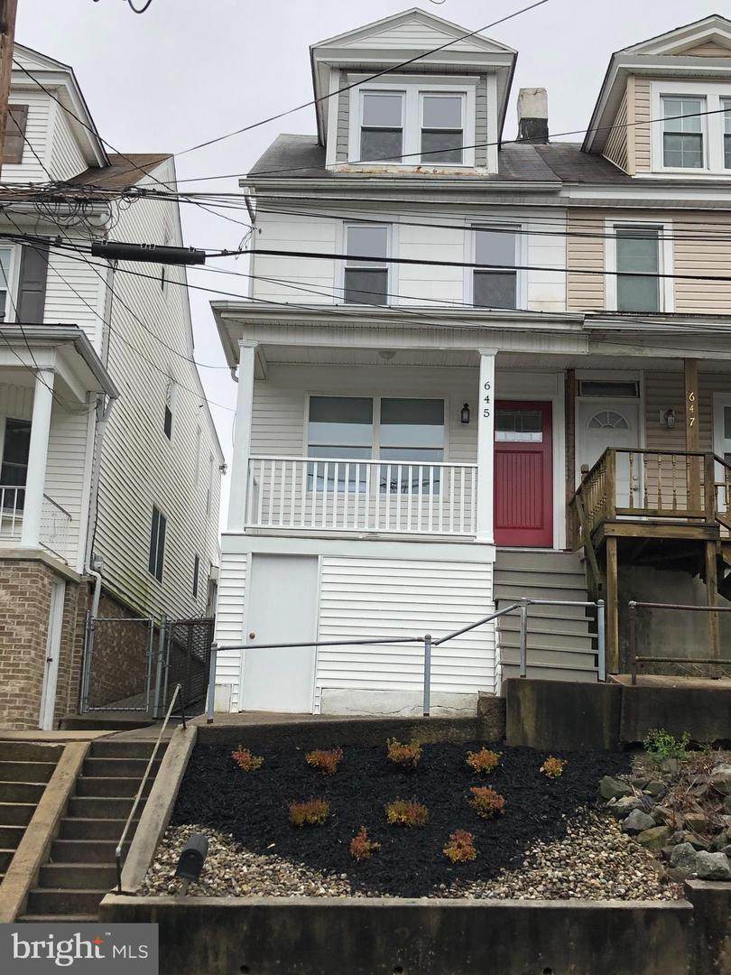 645 Pine Hill Street - Photo 1