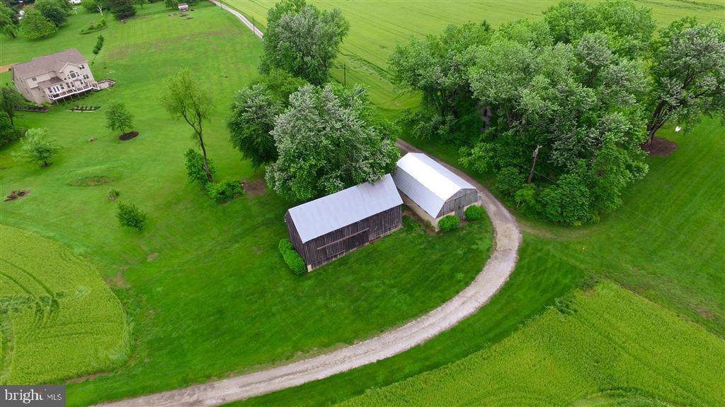 5484 Brooks Woods Road - Photo 1