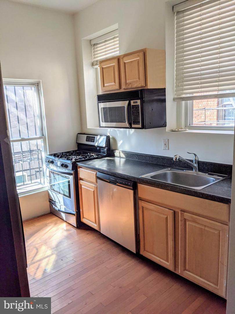 1636 17TH Street - Photo 1
