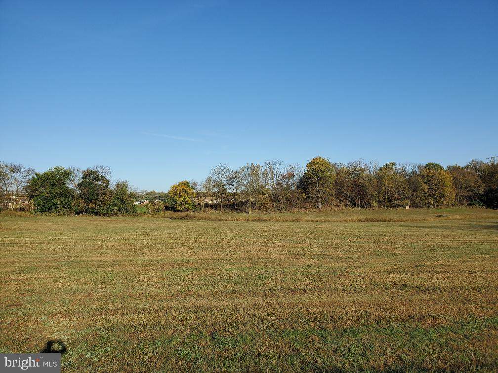 Oak Ridge Dr E - Photo 1