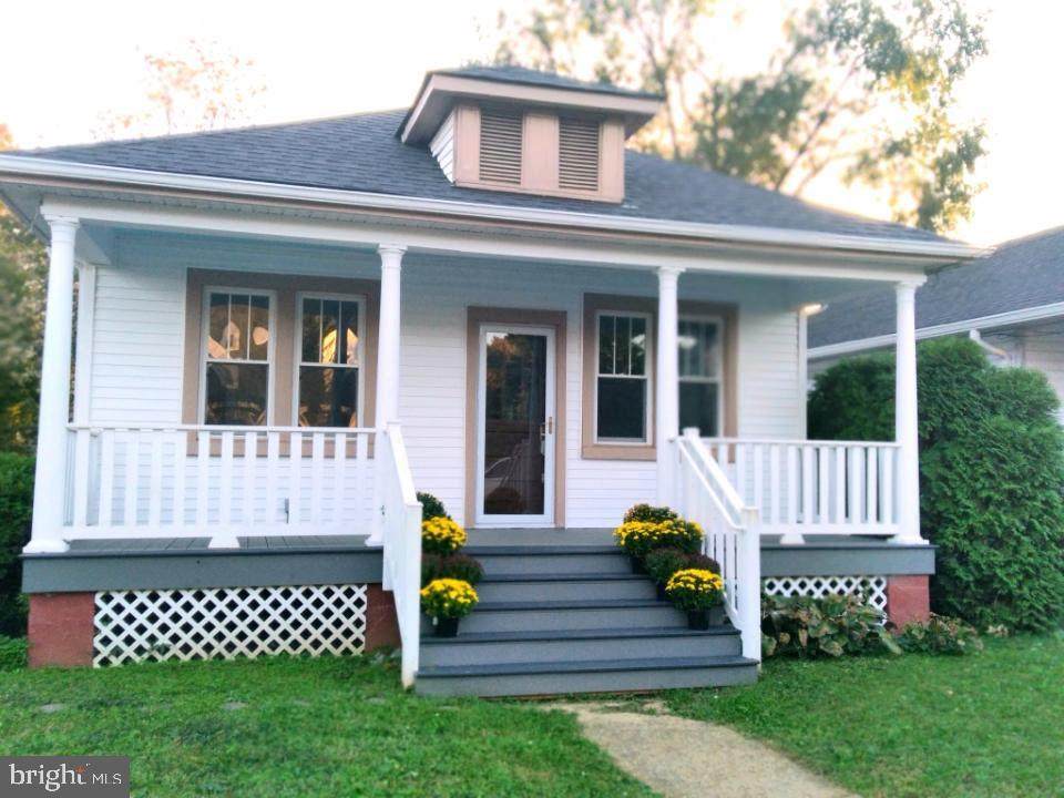 2010 Charles Street - Photo 1