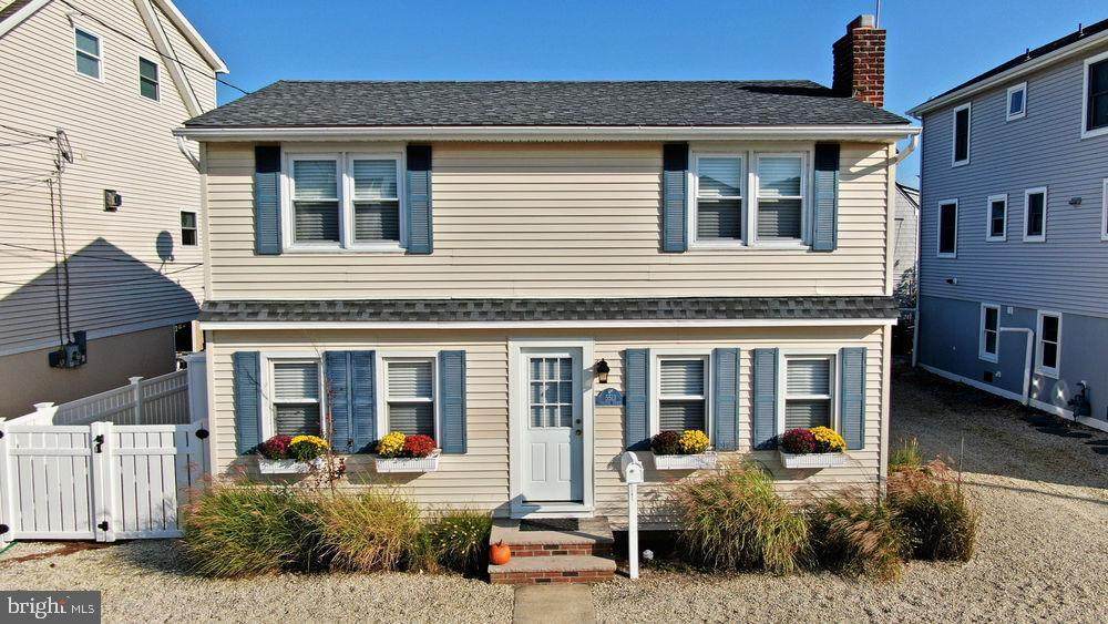 5513 Bayview Avenue - Photo 1