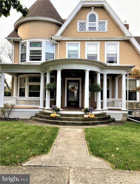 1038 5TH Street - Photo 1