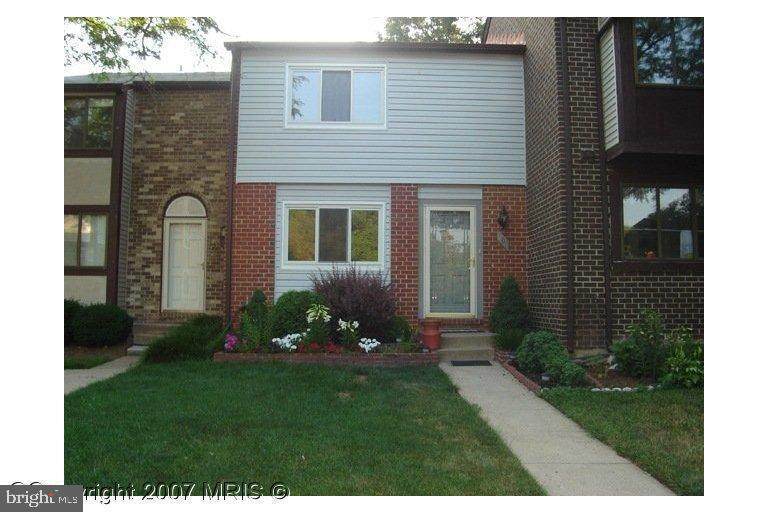 706 Giles Place - Photo 1