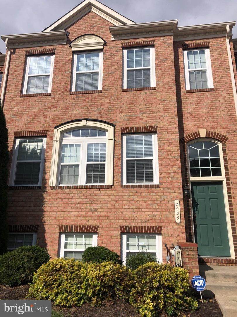 2005 Crescent Moon Court - Photo 1