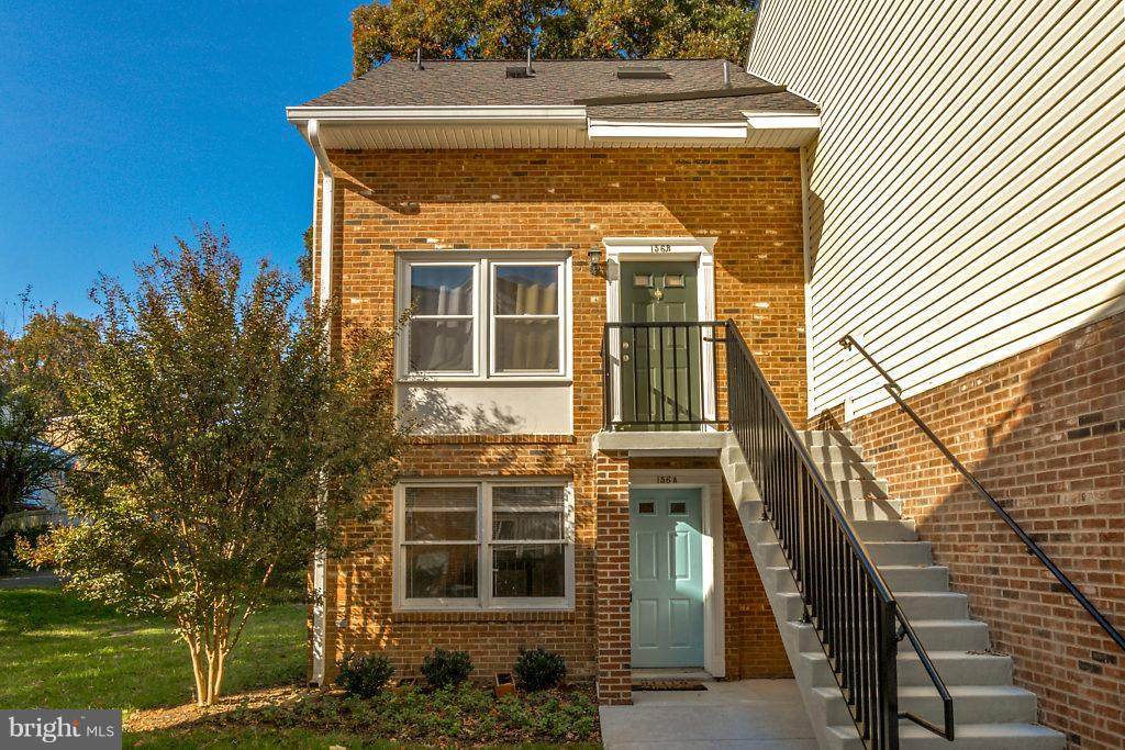 156-A Bedford Street - Photo 1