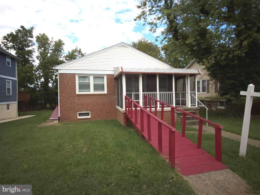 5811 Ethelbert Avenue - Photo 1
