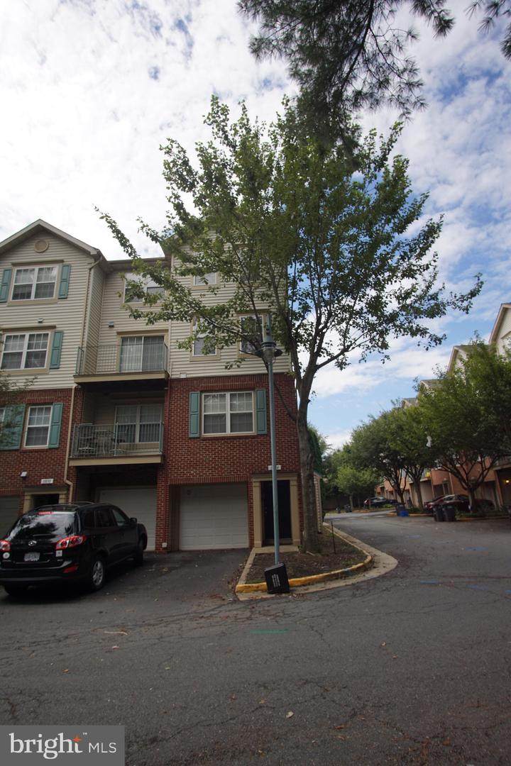 11854 Breton Court - Photo 1