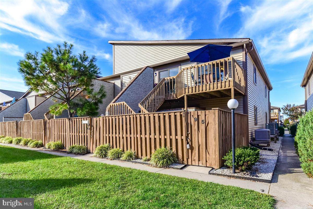 105 120TH Street - Photo 1