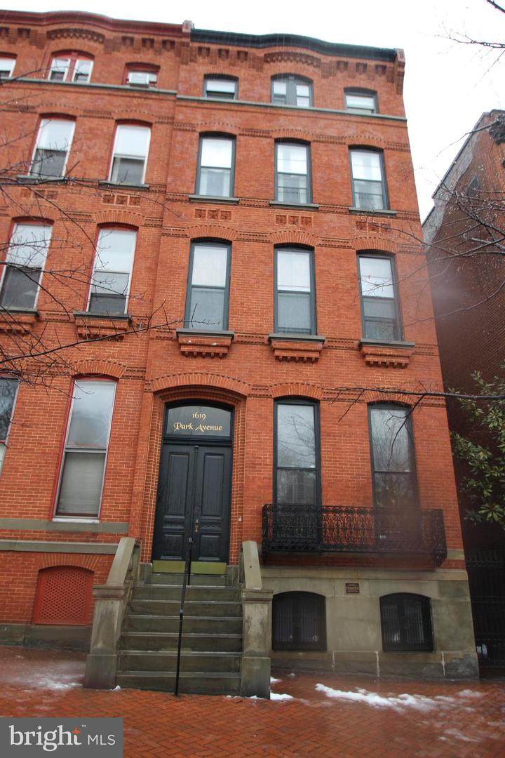 1619 Park Avenue - Photo 1