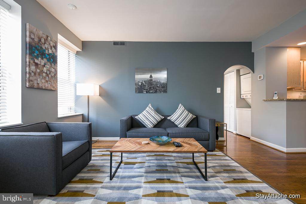 1736 Willard Street - Photo 1