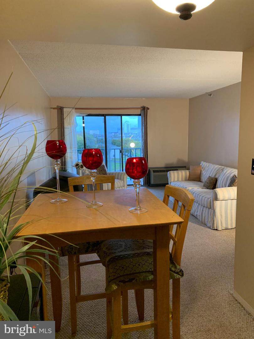 655 Absecon Boulevard - Photo 1
