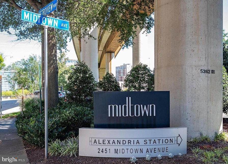 2451 Midtown Avenue - Photo 1