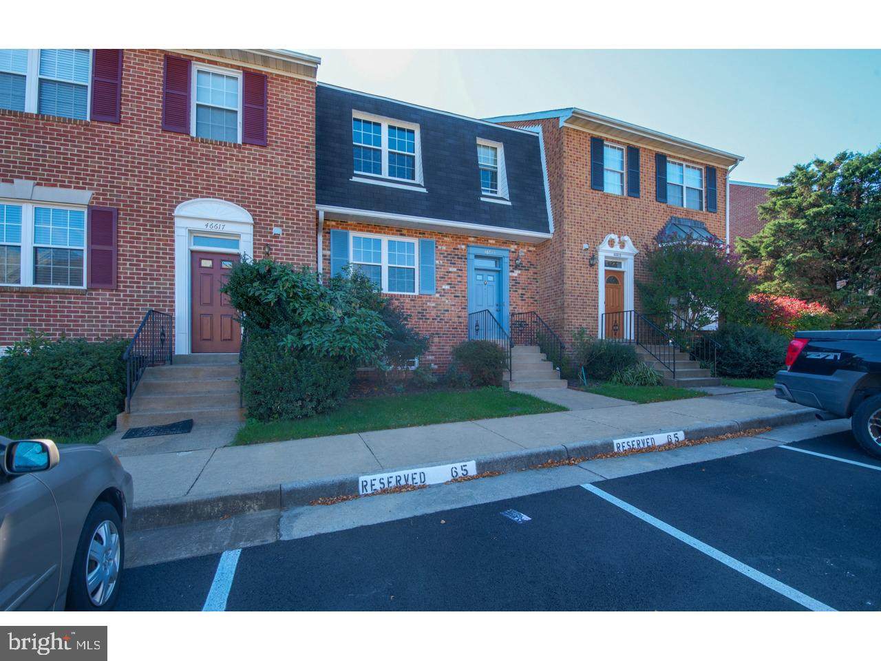 46615 Carriage Court - Photo 1