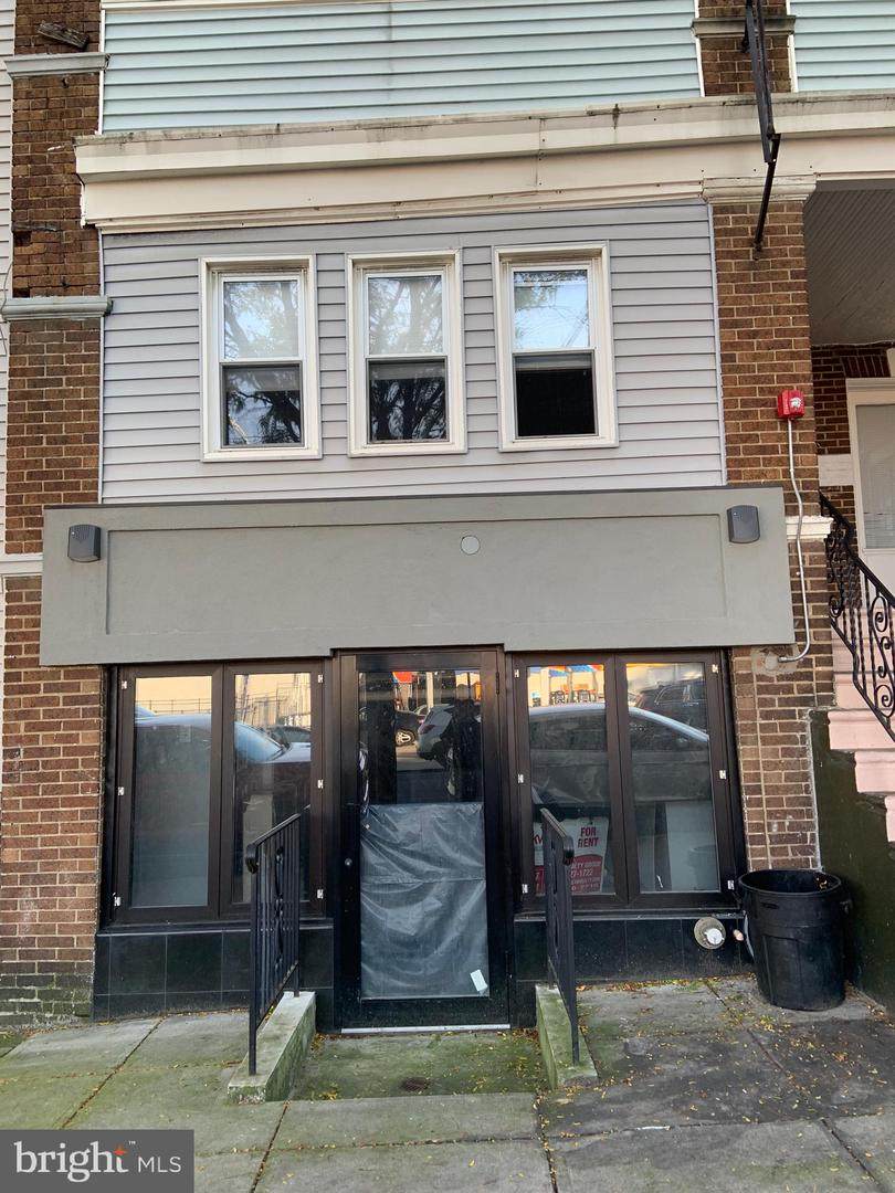 4610 Walnut Street - Photo 1