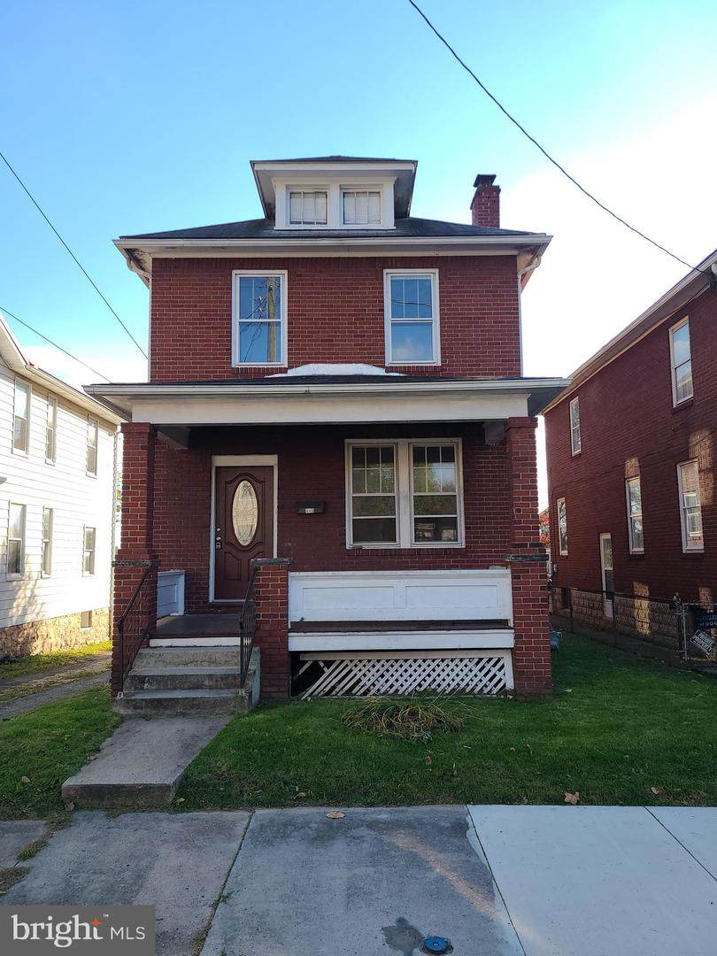 446 Walnut Street - Photo 1