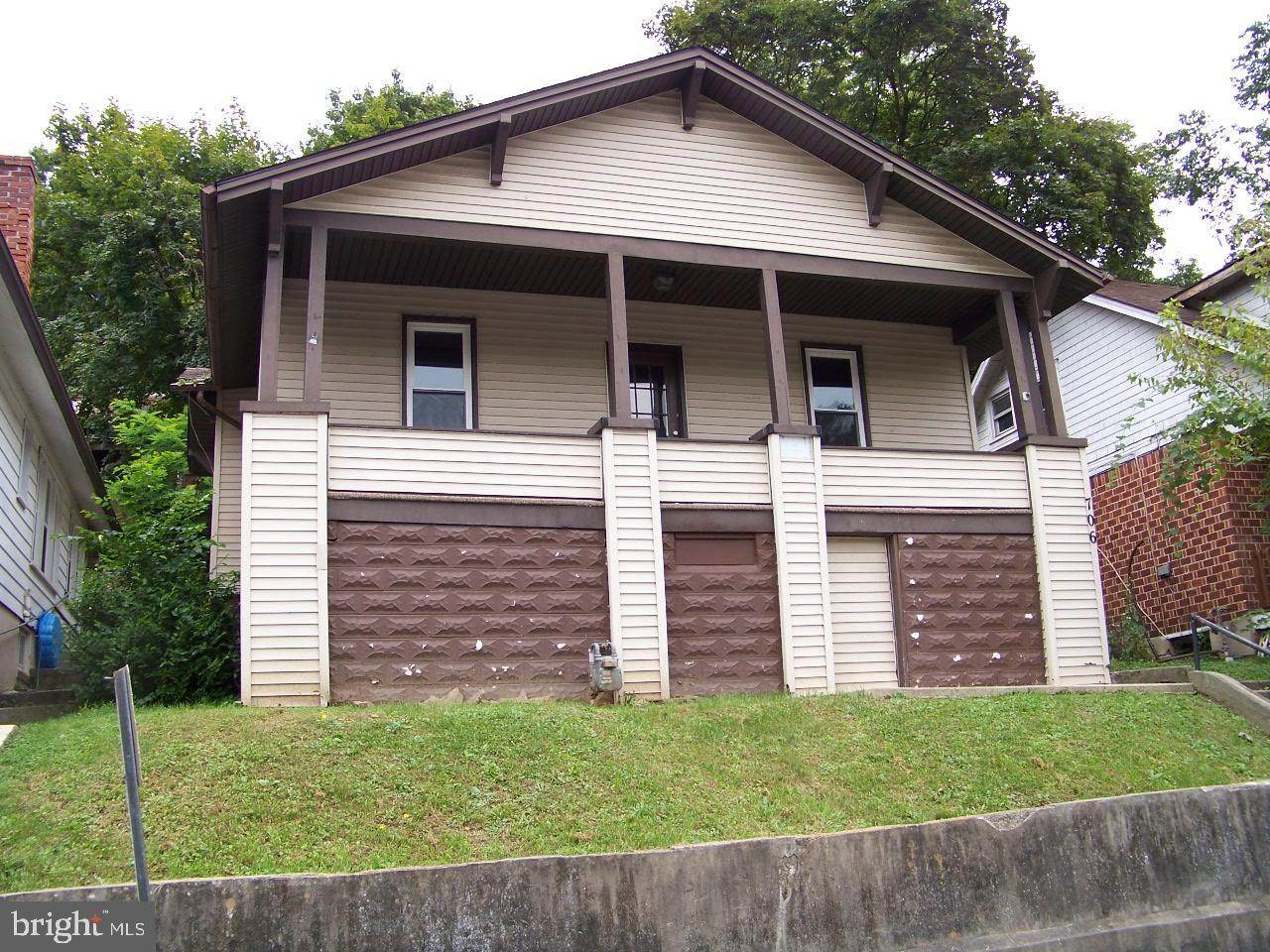 706 Gephart Drive - Photo 1
