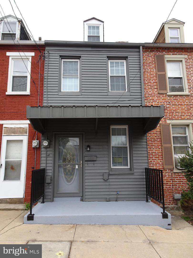 283 5TH Street - Photo 1