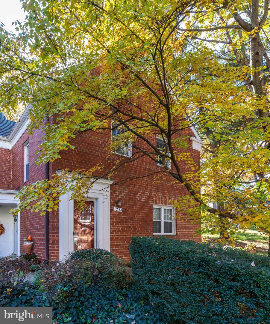 1254 Martha Custis Drive - Photo 1