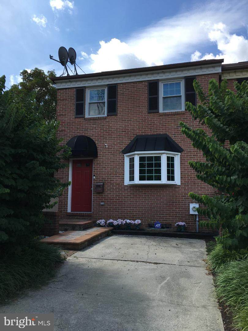 1311 Lincoln Street - Photo 1