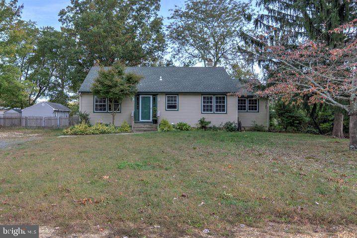 391 Eastern Boulevard - Photo 1