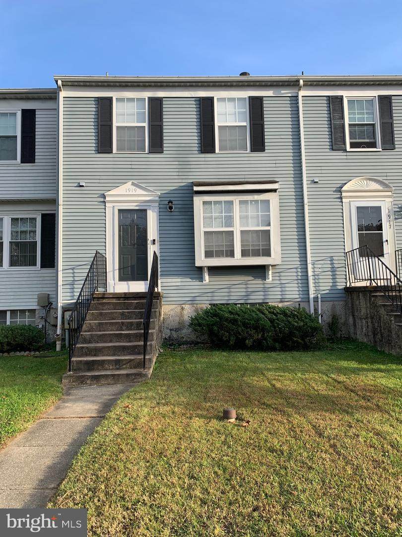 1919 Newhaven Drive - Photo 1