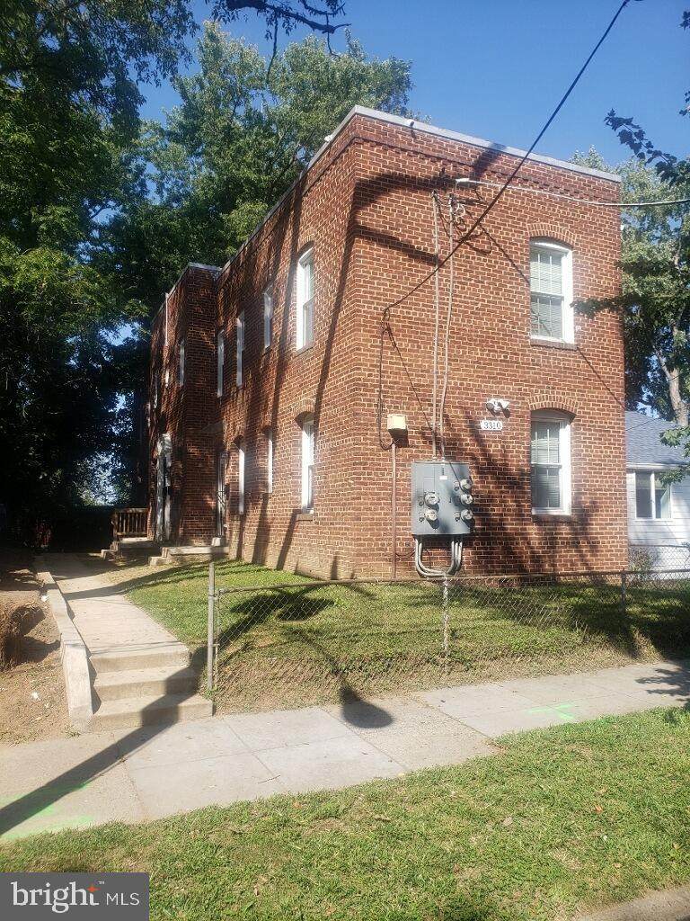 3310 Dubois Place - Photo 1