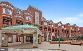22 Courthouse Square - Photo 1