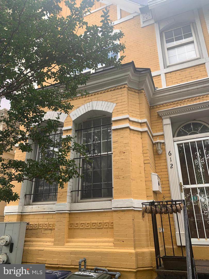 612 R Street - Photo 1