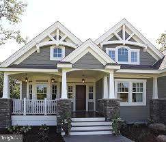 565 Pinehurst Drive - Photo 1
