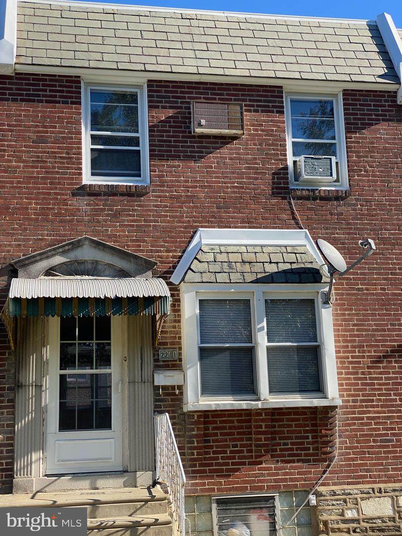 2241 Longshore Avenue - Photo 1