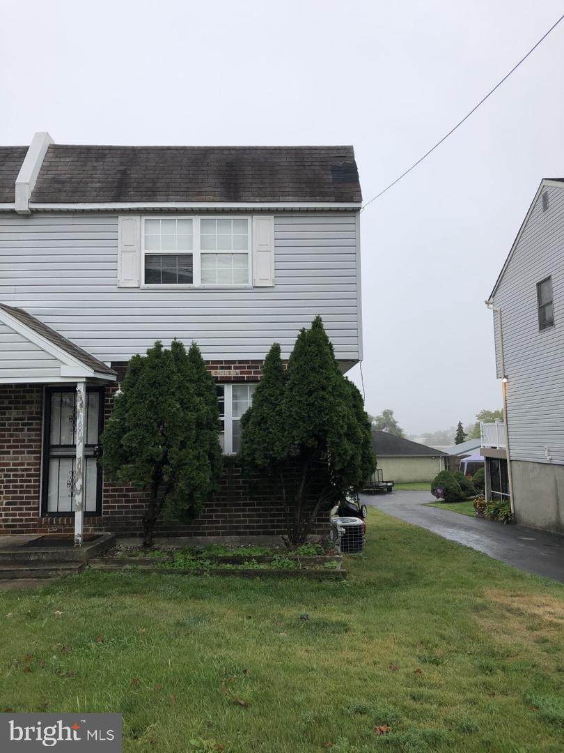 1807 Delmar Drive - Photo 1