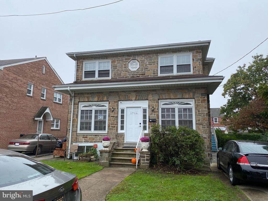 1716 Chestnut Street - Photo 1