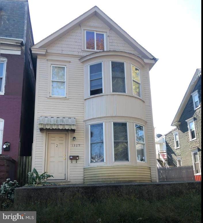 1309 Berryhill Street - Photo 1