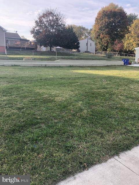 Willard Street - Photo 1
