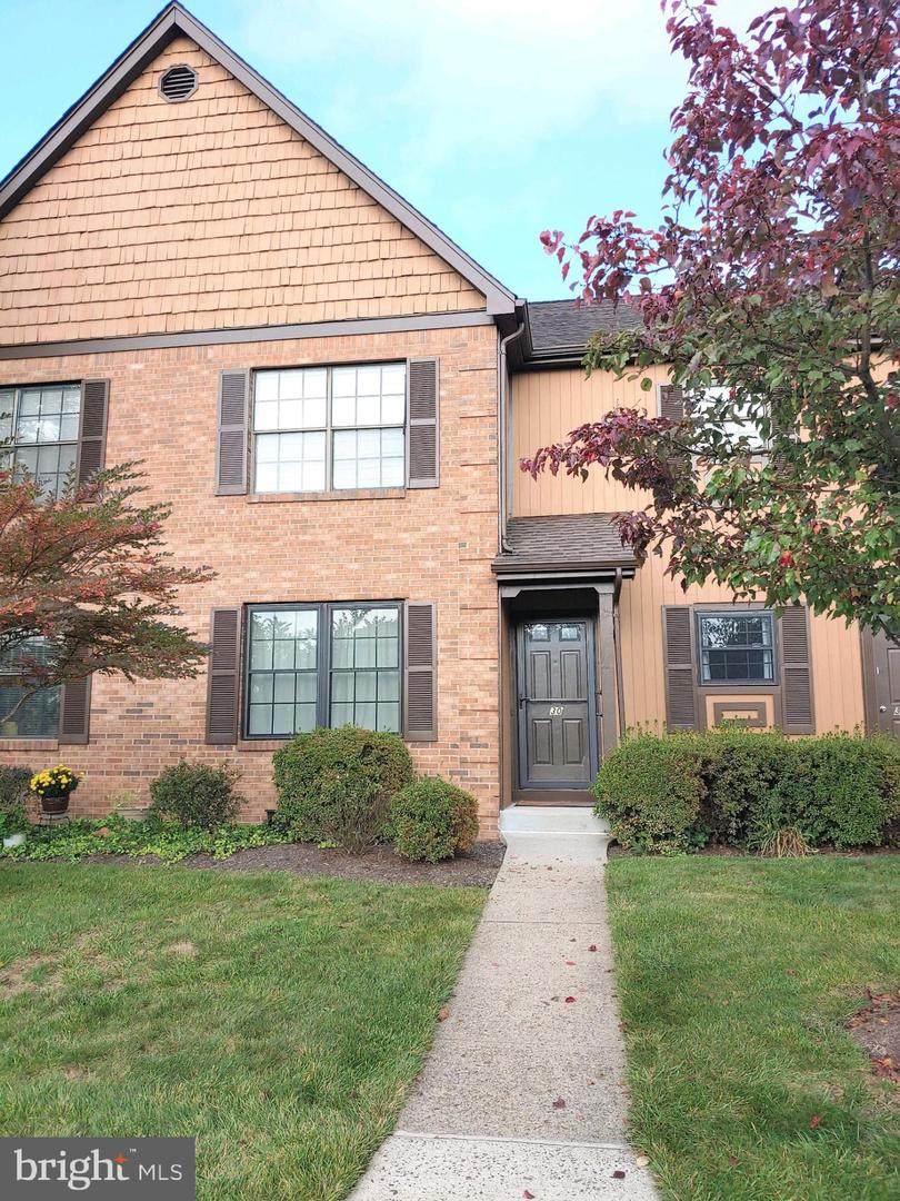 30 Barclay Court - Photo 1