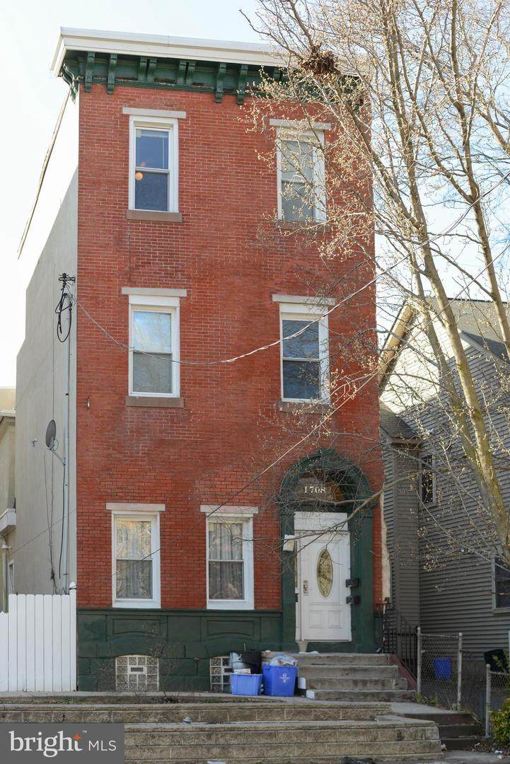 1708 18TH Street - Photo 1
