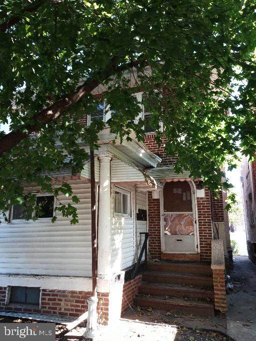 225 22ND Street - Photo 1